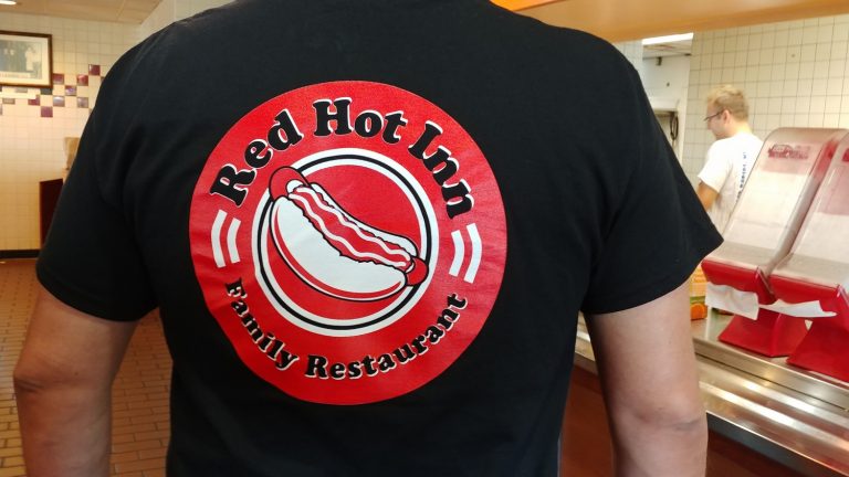 Red Hot Inn-020